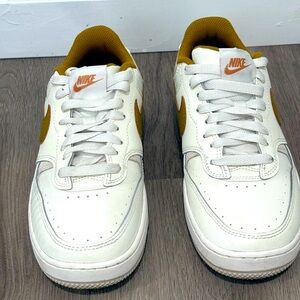 EUC Nike Gamma Force Women’s Sail Bronzine Lifestyle Sneakers White Brown
